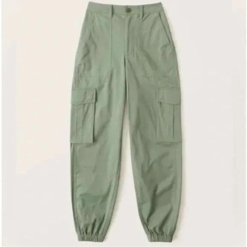 Abercrombie & Fitch Cargo Jogger Parachute Pants in Sage Green Sz Small Utility